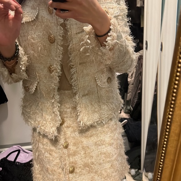 Fuzzy tweed and pearl skirt set - Picture 5 of 6